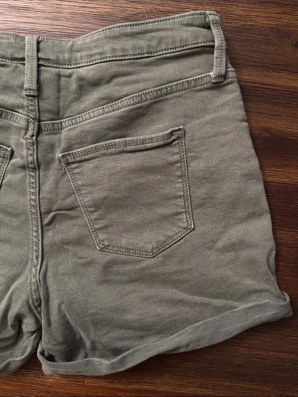 Universal Thread Olive Green Denim High Rise Midi Shorts 6/28R